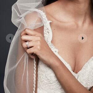Ivory tulle wedding veil with pearl edge-NWT